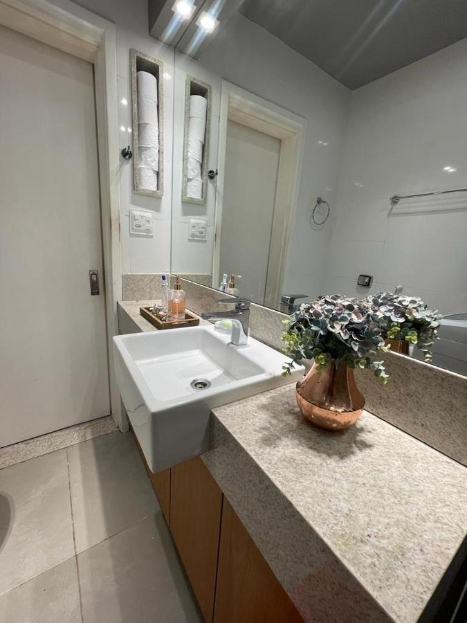 Апартаменты Lindo Apartamento Mobiliado, Uma Quadra Da Praia! Рио-де-Жанейро Экстерьер фото